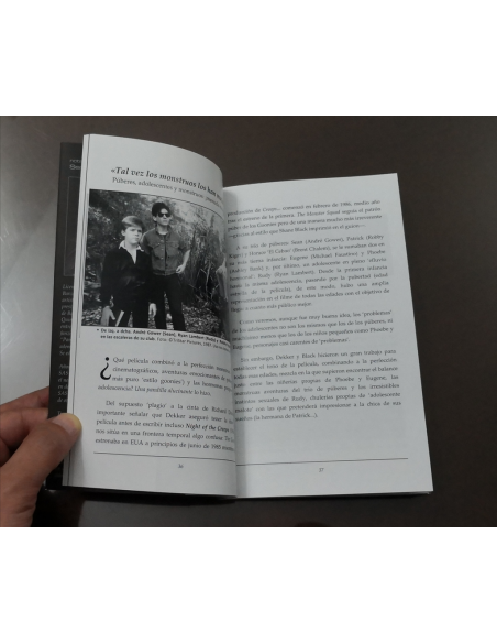 CULT & TEEN MOVIES Nº2. Una pandilla alucinante / Memento (Ed. Tapa blanda con solapas y sobrecubierta)